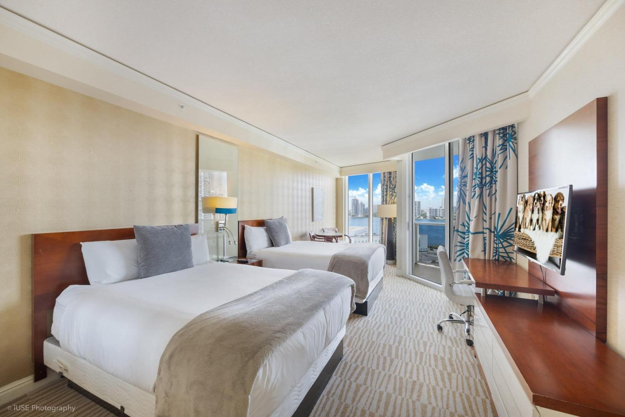 Apartment 15th Floor Luxury At Trump Int Sunny Isles Beach